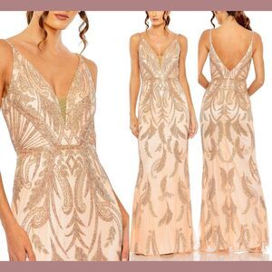 NWT $598 Mac Duggal‎ [ 6 ] 6015 V Neck Sequin Embellished Gown Apricot